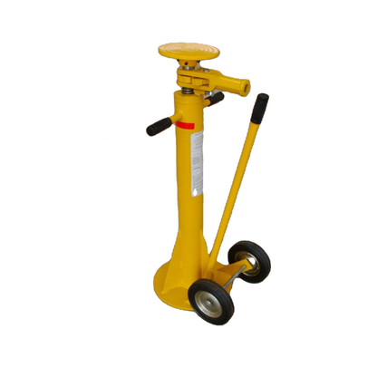 Trailer Stabilizing Jacks