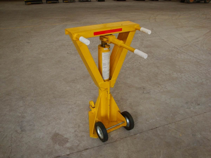 Trailer Stabilizing Jacks
